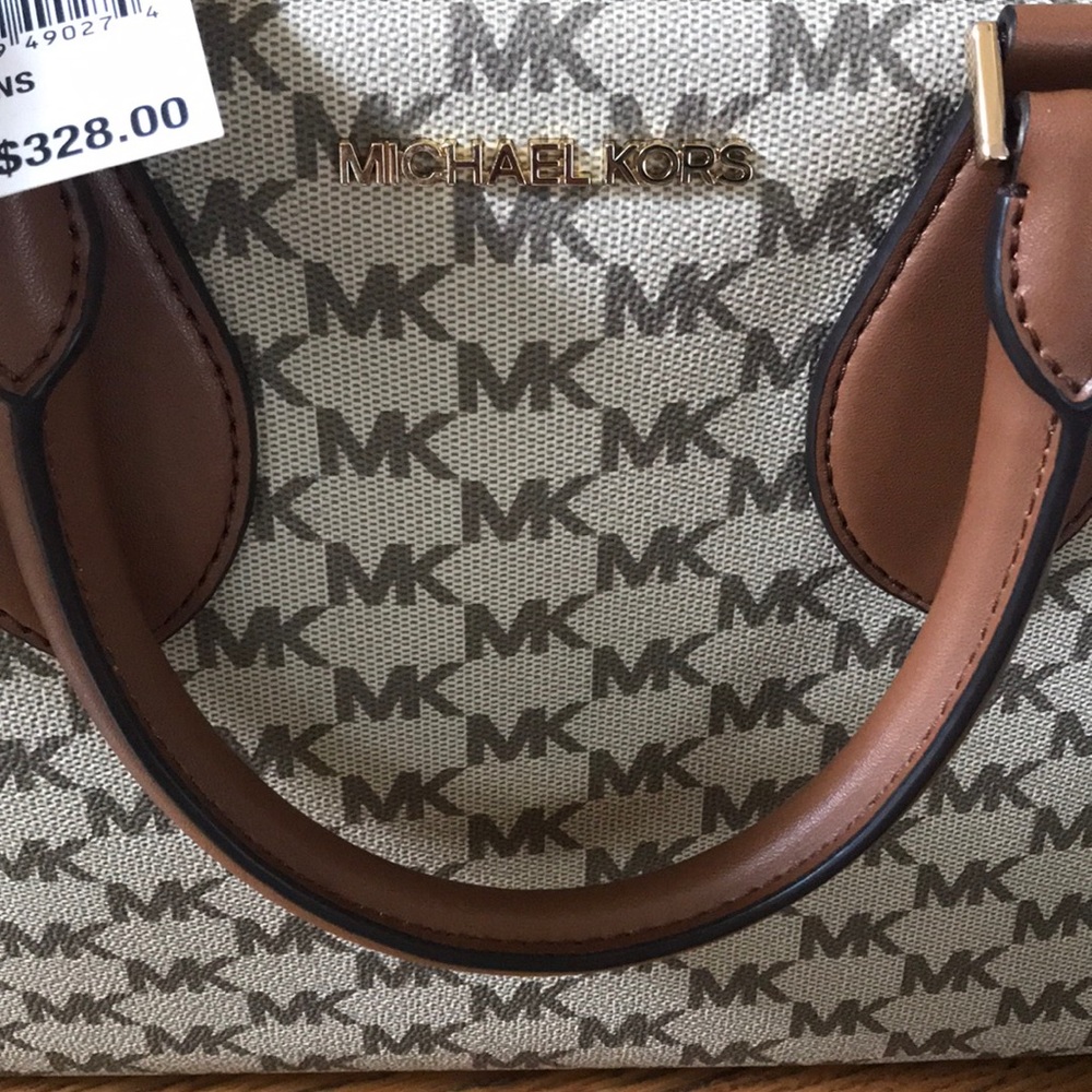 SOLD Merry Xmas to You ❤️NWT Michael Kors Handbag - Picture 3 of 6
